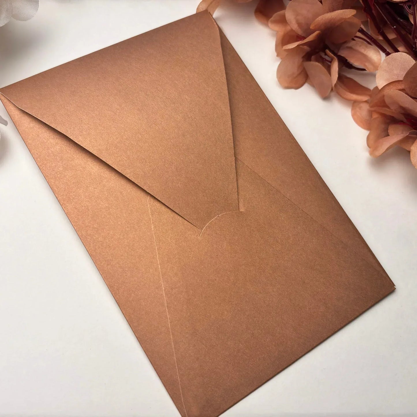 Plic Invitatie - z13316 14x20,5 cm, 200gr. bronz -vertical - MirajulNuntii.ro