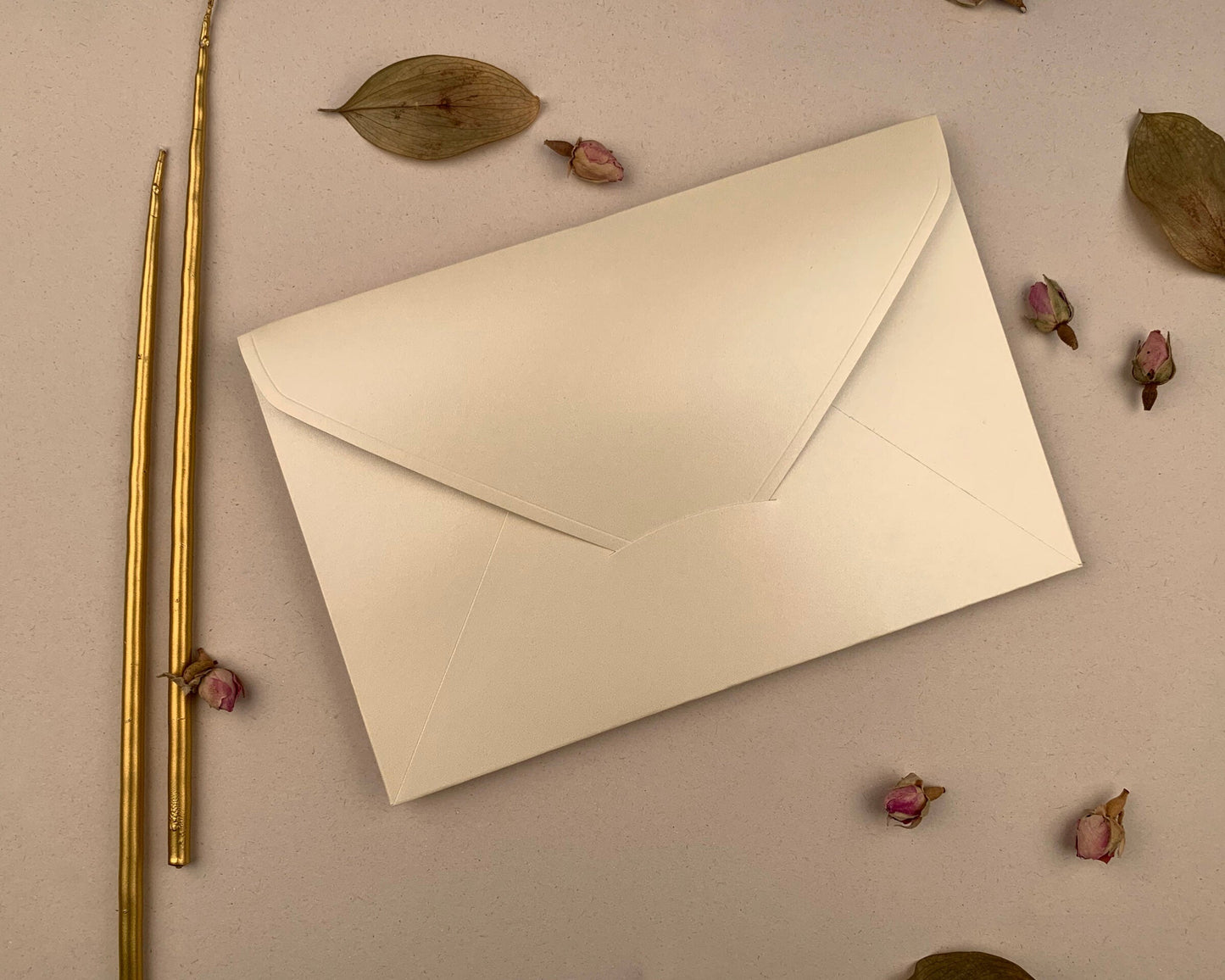 Plic Invitatie - A14x21 cm, 210gr. crem lucios - orizontal