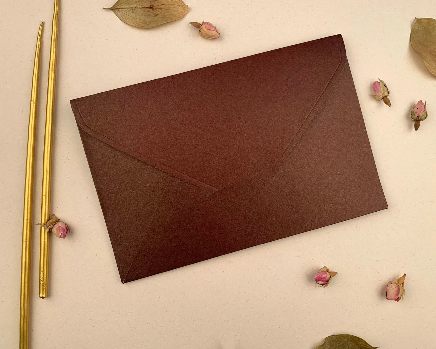 Plic Invitatie - B14x21 cm, 210gr. visiniu - orizontal - MirajulNuntii.ro