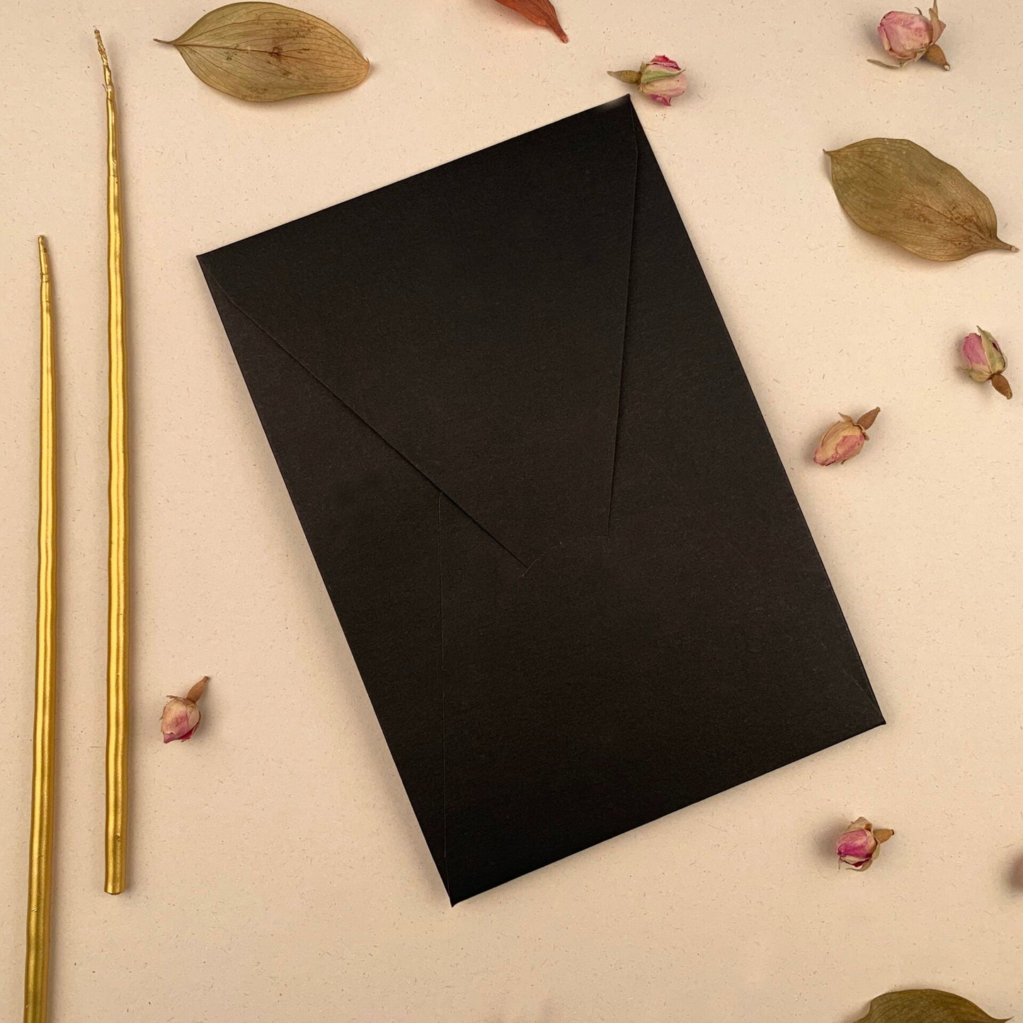 Plic Invitatie - K14x21 cm, 210gr. negru -vertical
