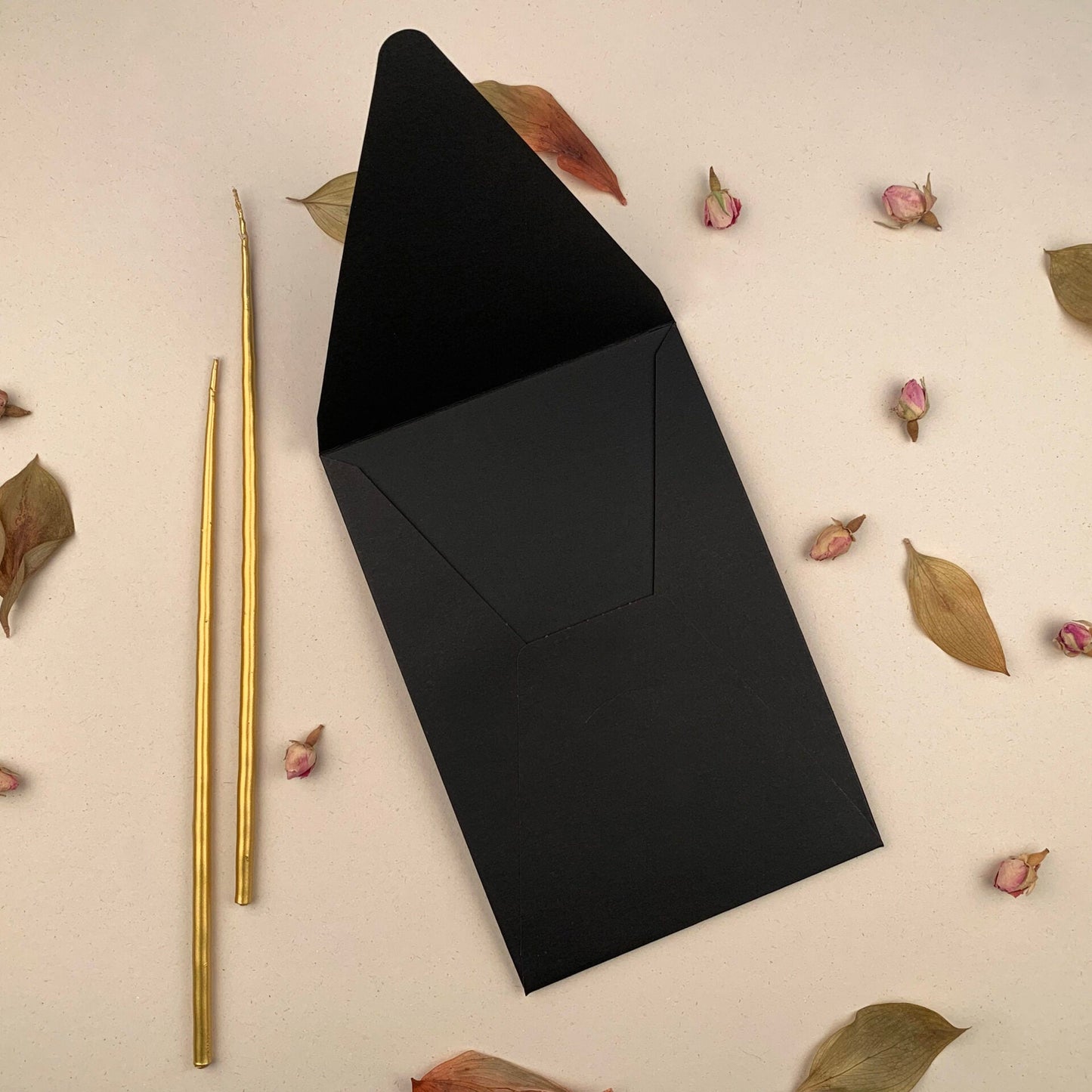 Plic Invitatie - K14x21 cm, 210gr. negru -vertical
