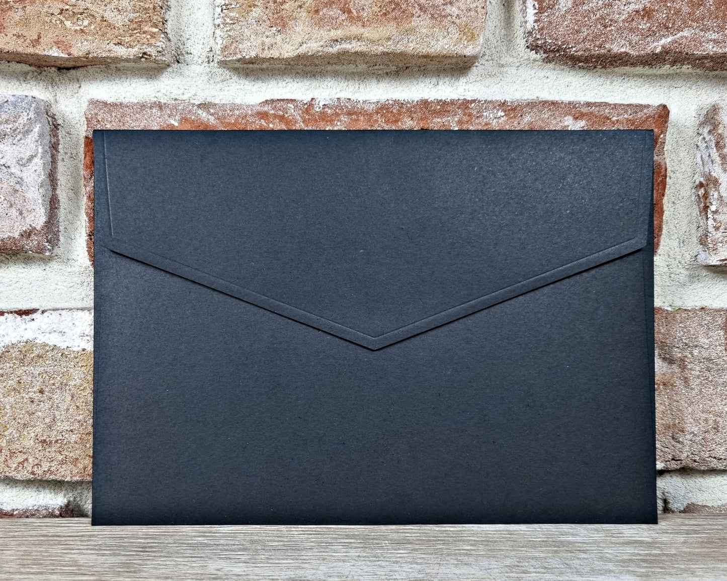 Plic Invitatie - z9234 Negru - MirajulNuntii.ro