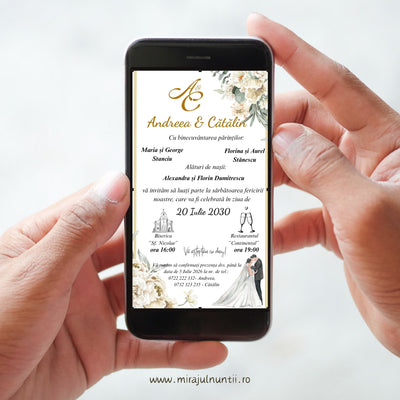 Invitație digitală de nuntă C.8-10008 pe ecranul unui telefon ținut în mâini: fond alb, monograma A & C și numele Andreea & Cătălin în auriu, ilustrația mirilor, buchete de flori albe cu frunze verzi și linii aurii