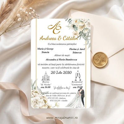Invitație de nuntă tipărită C.8-10008, fond alb cu colțuri rotunjite: monograma A & C și numele Andreea & Cătălin în auriu, textul invitației în negru, ilustrația mirilor jos în dreapta, buchete de flori albe cu frunze verzi și linii aurii pe margini