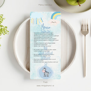 Față meniu individual botez cu meniul mâncărurilor, nor mare cu panglici colorate și curcubeu mare cu nor zâmbitor sus, pui de zebră într-un cerc bleu jos, fond acuarelă bleu pastel, cod B.1-20001