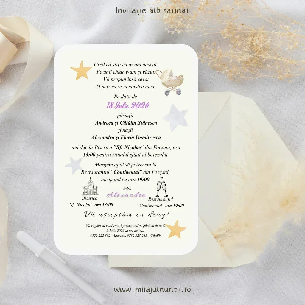 Invitație de botez cod Magnific B.7-20007 cu cărucior de bebeluș și steluțe aurii