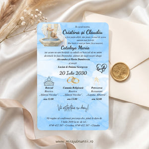 Invitație de nuntă și botez C.46 pe fond acuarelă bleu, cu scena botezului la cristelniță, verighete aurii, biserică și pahare de șampanie