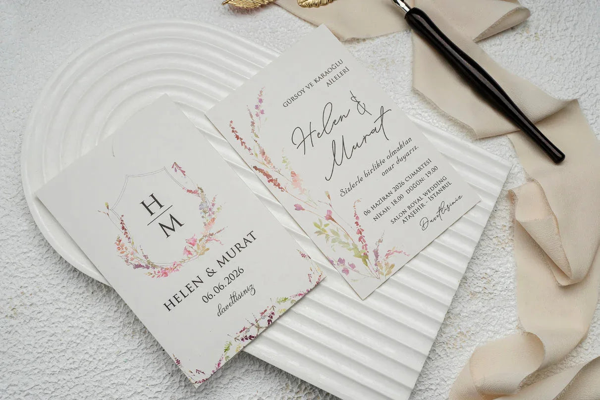 Invitație de nuntă elegantă cu motive florale acuarelă și monogramă personalizată, model 9268 Ekonom.