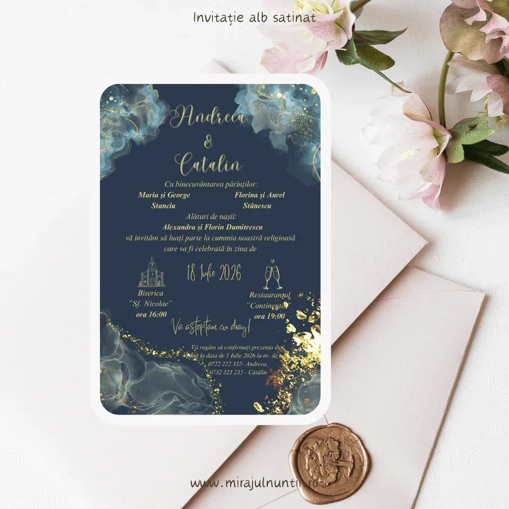 Invitație de nuntă bleumarin și auriu cu flori în acuarelă, personalizată, cod C.19-10019
