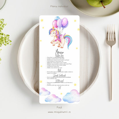 Meniu individual de botez, față, pe carton alb satinat: unicorn cu baloane colorate sus, nori pastel jos și meniul cu Gustare rece, Pește, Sarmale tradiționale, Fel principal și Tort, cod Magnific B.15-20015