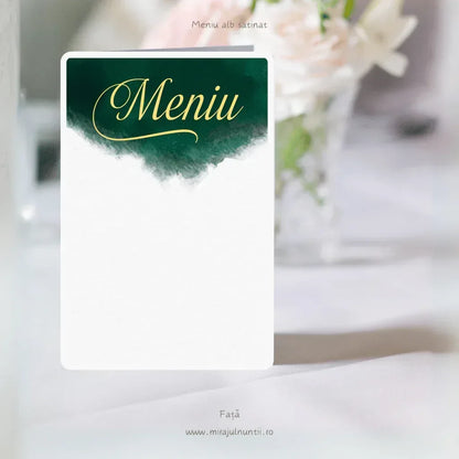 Meniu de nuntă pliat tip carte cu acuarelă verde smarald și titlu auriu – cod C.1