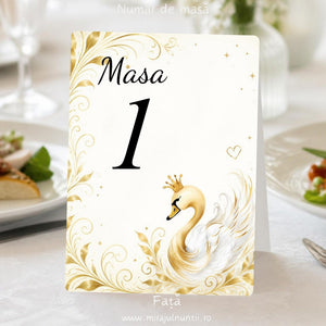 Număr de masă botez cu lebădă albă cu coroniță aurie și frunze aurii, fața cu „Masa 1”, alb și auriu, cod Magnific B.17-20017