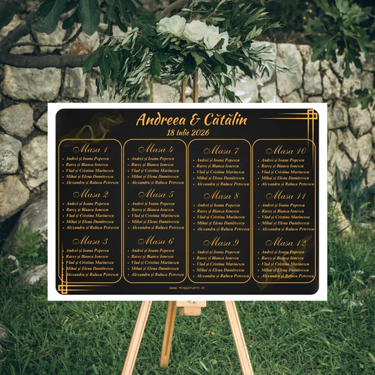 Opis nuntă orizontal 42 x 30 cm cod Magnific C.6 pe șevalet, fundal negru cu chenar auriu Art Deco și lista invitaților grupată pe mese.