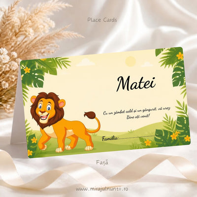 Fața plicului de bani de botez personalizat cu leuț și frunze tropicale, cu numele Matei, mesaj de bun venit și rândul Familia