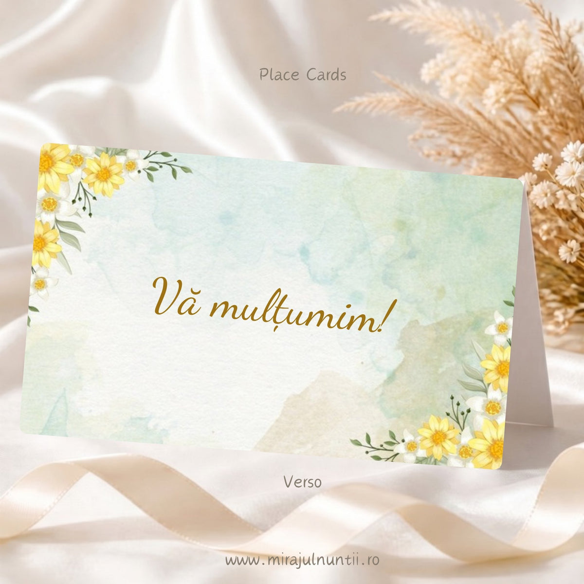 Plic de bani botez personalizat B.34-20034, verso: buchete de flori galbene și albe în colțuri și textul Vă mulțumim!