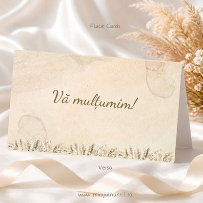 Plic de bani nuntă C.54, spatele: mesajul „Vă mulțumim!” pe marmură crem cu iarbă de pampas jos