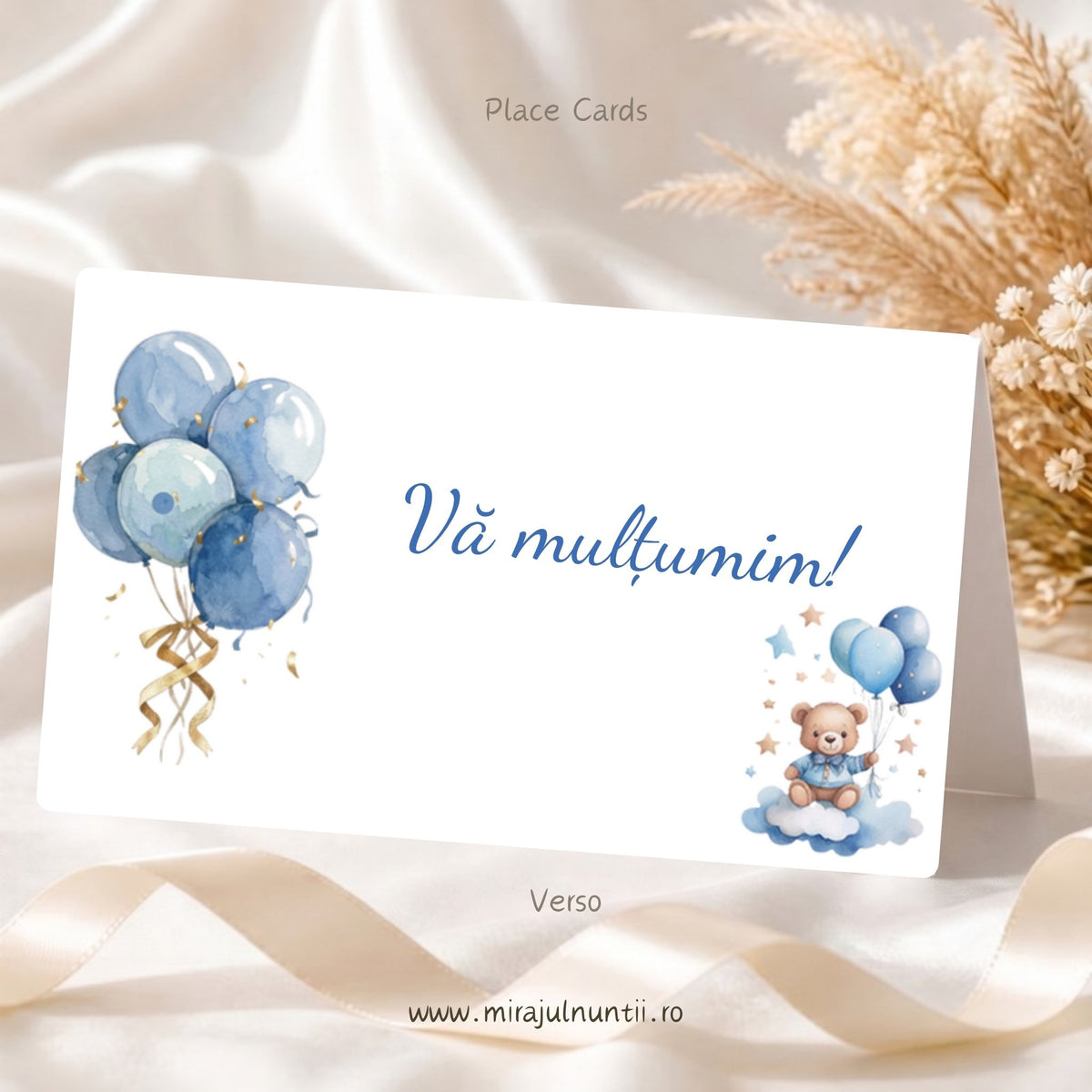 Set 25 buc. plicuri de bani botez B.31-20031, verso: buchet de baloane albastre, ursuleț mic pe nor și textul Vă mulțumim!