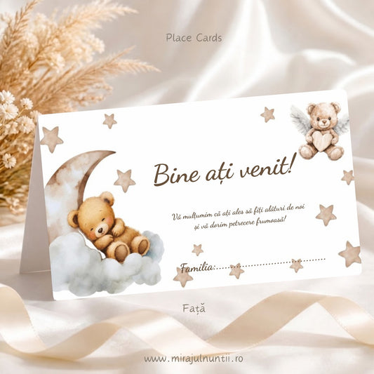 Set 25 plicuri de bani botez cu ursuleț pe semilună, ursuleț-îngeraș și steluțe bej, față cu „Bine ați venit!”, mesaj de mulțumire și rândul Familia, Place Cards 20022