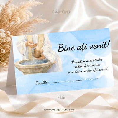 Plic de bani din setul de 25 buc. 10046, cu scena botezului, „Bine ați venit!” și rândul „Familia:” pe fond acuarelă bleu