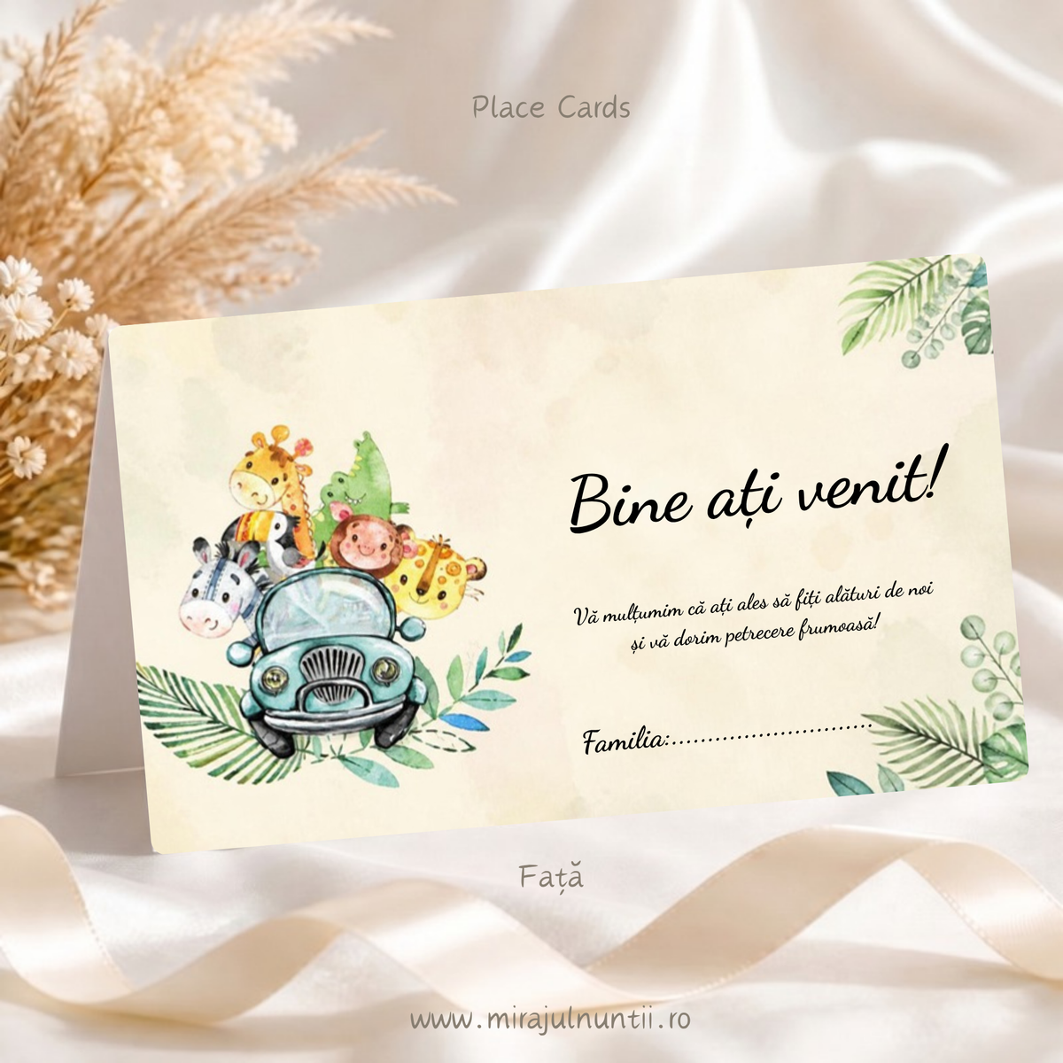 Set 50 plicuri de bani botez cu mașinuță vintage și animale safari printre frunze tropicale, față cu „Bine ați venit!”, mesaj de mulțumire și rândul Familia, Place Cards 7600